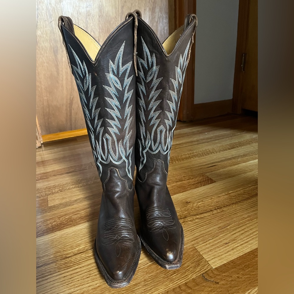 Women’s Justin Boots size 5 1/2 C